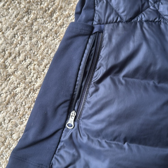 Lululemon down for a run vest - Picture 4 of 8